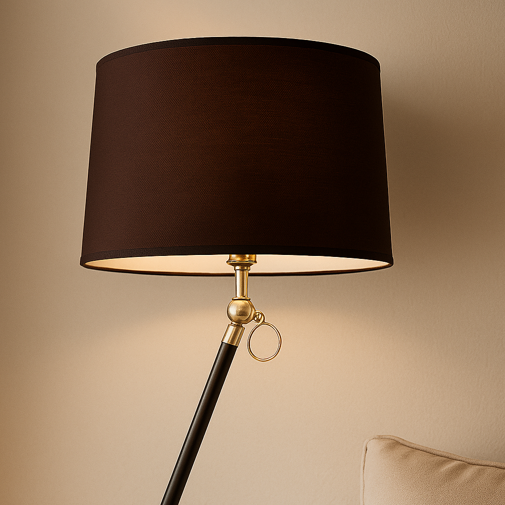 Moderne verstellbare Stehlampe mit Stoffschirm – warmes LED-Licht